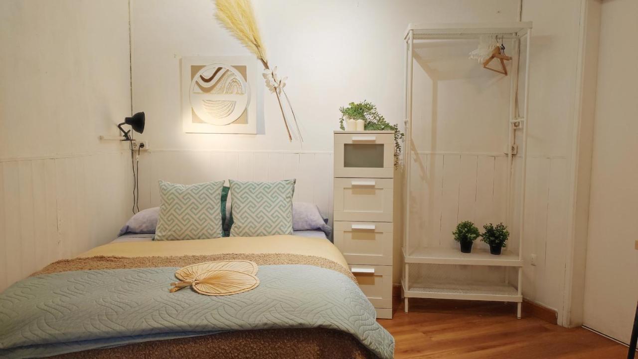 With Bathroom, Refrigerator And Microwave Apartament