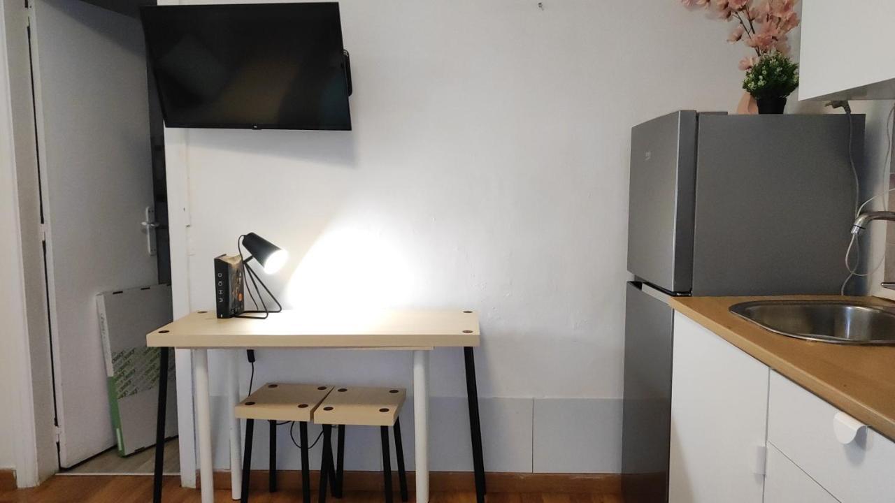 Apartament With Bathroom, Refrigerator And Microwave *