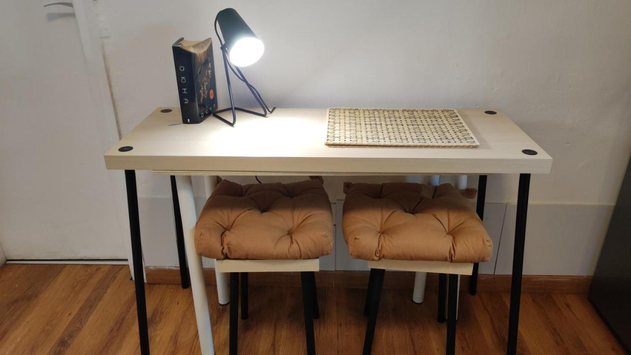 With Bathroom, Refrigerator And Microwave Apartament Barcelona